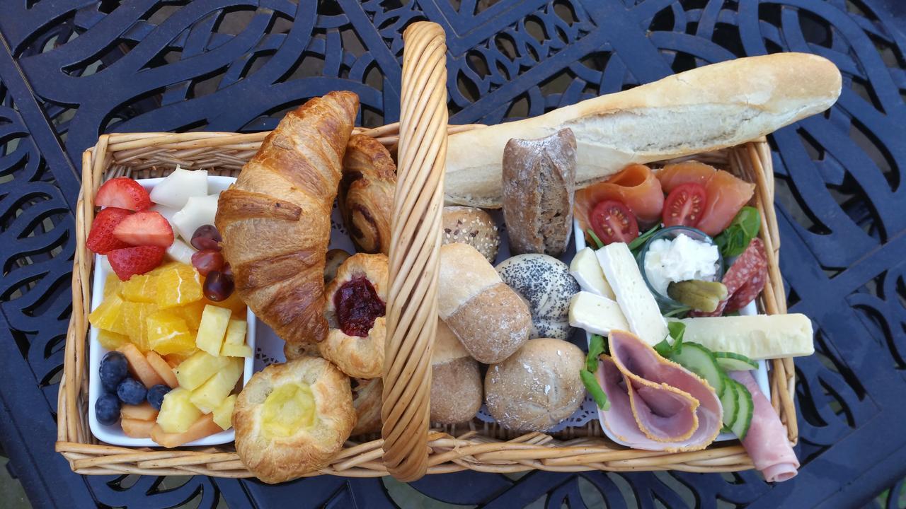 The Old Magistrates Court Bed and Breakfast Melbourn Exteriör bild